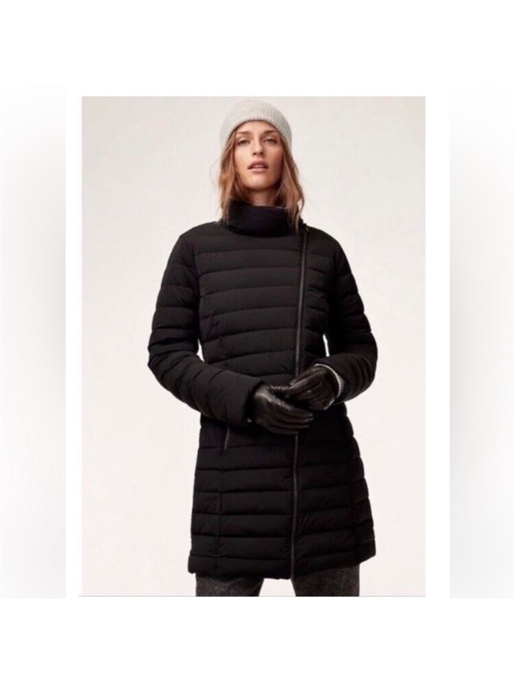 Aritzia Reza Puffer Coat M